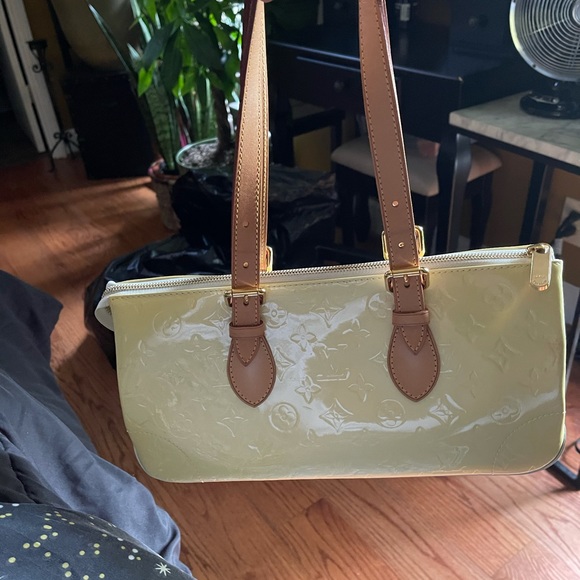 Authentic LV Yellow Vernis Patent Leather Rosewood Mini Shoulder Bag - Picture 12 of 16